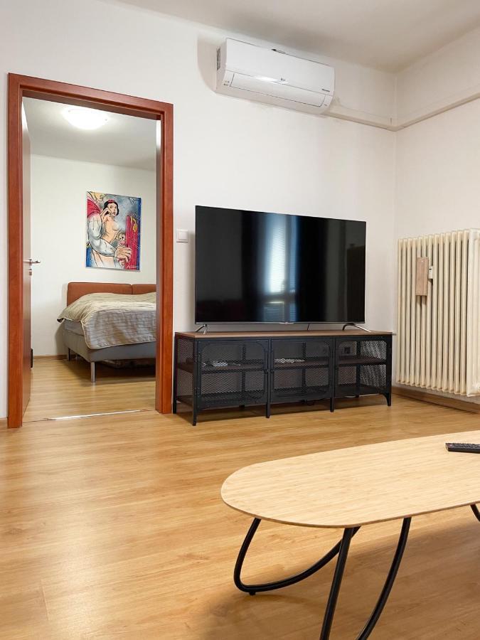 City Center 2 Bedroom A/C Apartment Bratislava Exteriör bild